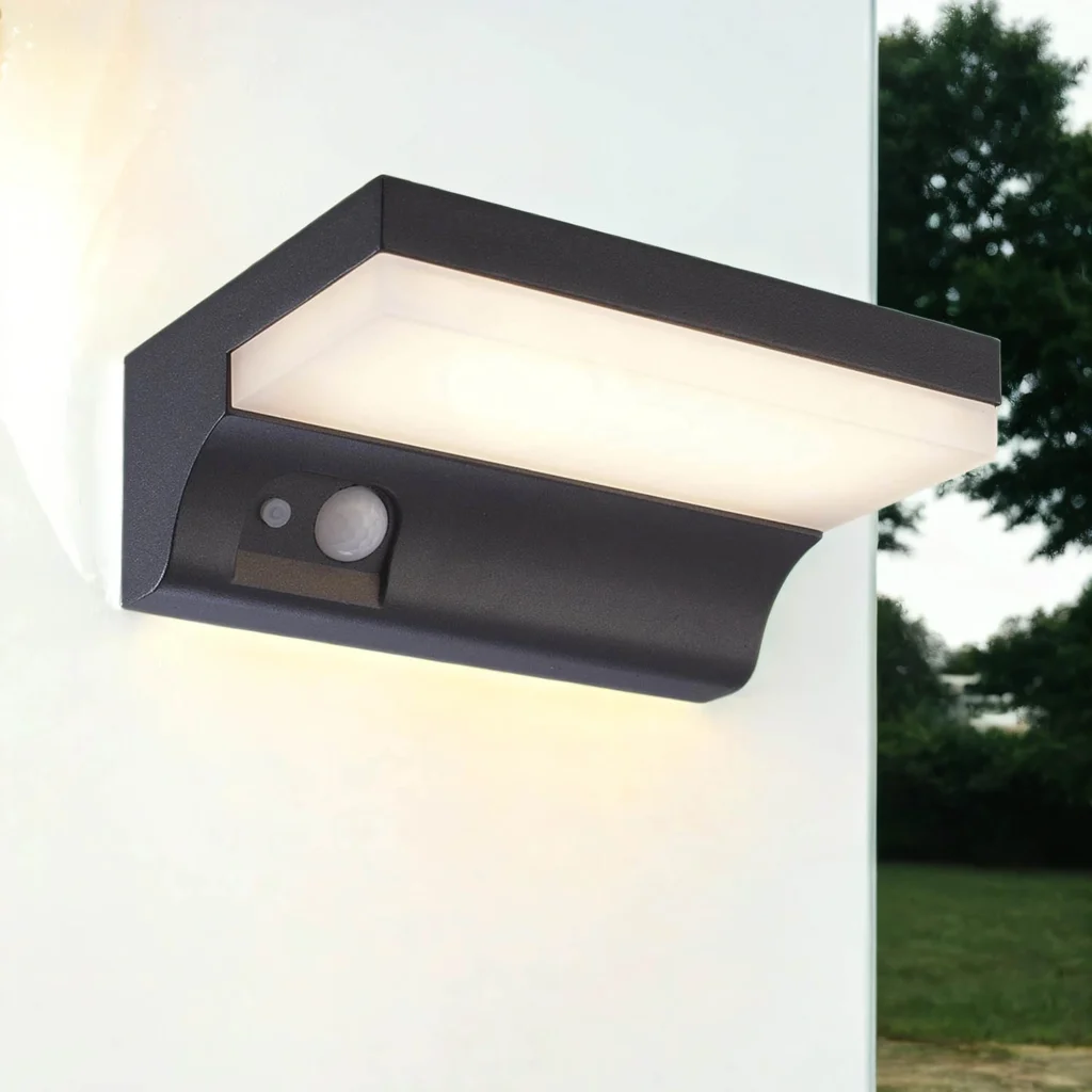 LED Solar Wandstrahler mit Bewegungssensor