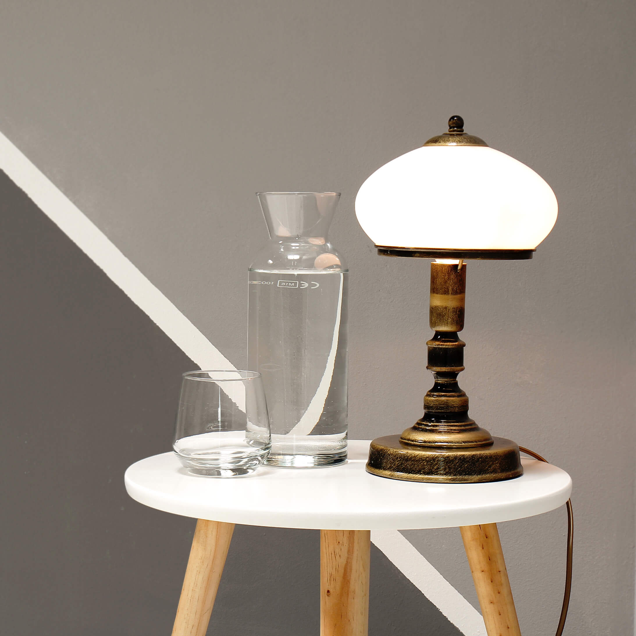 Tischlampe Weiß Messing Tischleuchte Glasschirm Tischlampe Weiß Messing Tischleuchte Glasschirm
