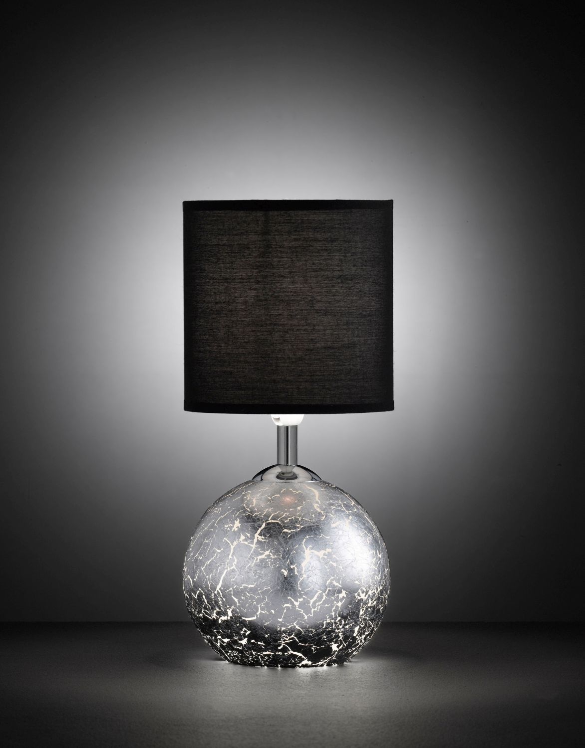 Lichtdurchlässige Tischleuchte in Silber Optik Schirm Schwarz Lichtdurchlässige Tischleuchte in Silber Optik Schirm Schwarz