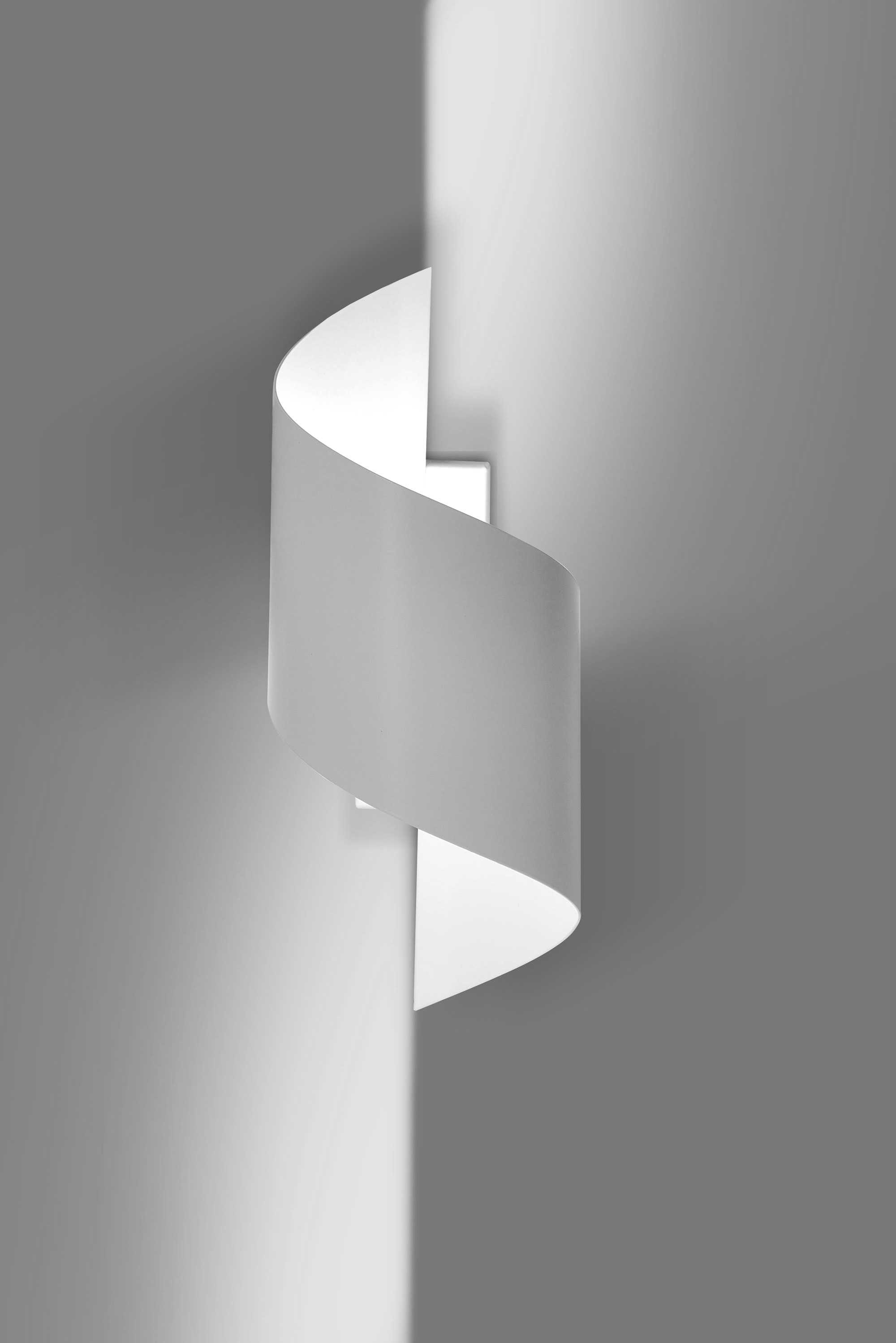 Stylische Wandleuchte Weiß Metall Design up down G9 Stylische Wandleuchte Weiß Metall Design up down G9