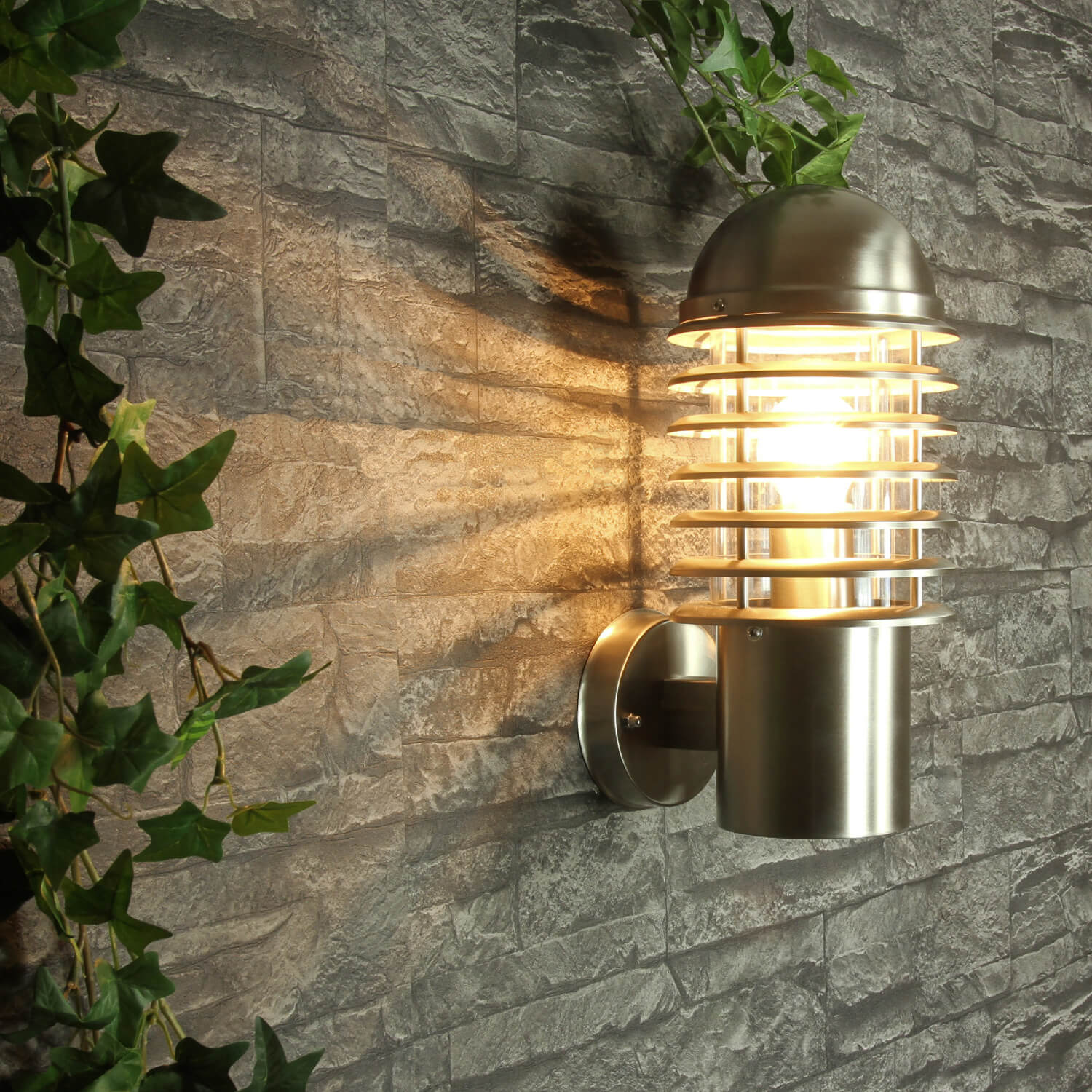 Robuste Wand Außenleuchte Edelstahl Ø15cm BRISTOL Robuste Wand Außenleuchte Edelstahl Ø15cm BRISTOL