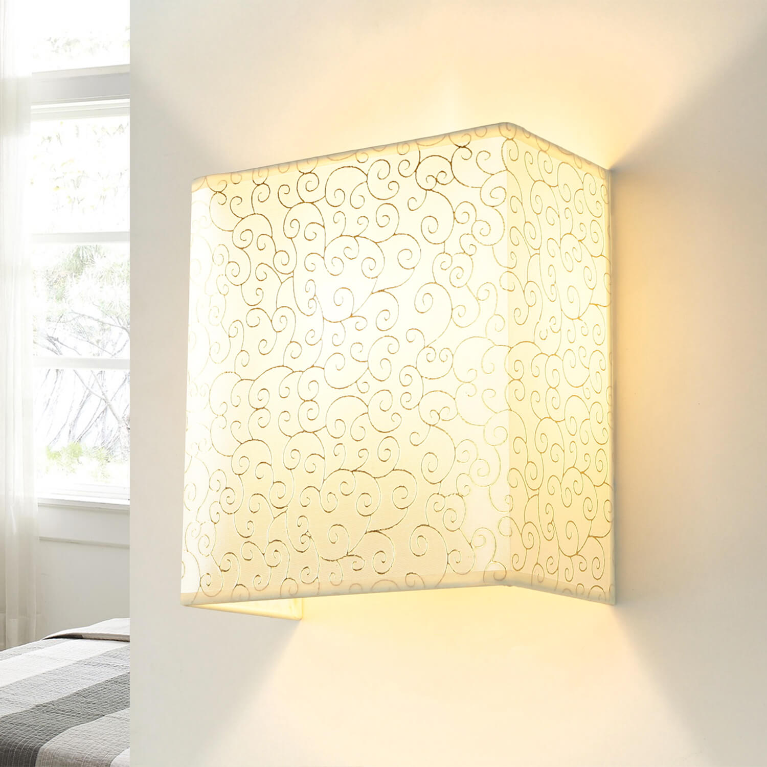 Stoff Wandlampe Loft Design eckig Stoff Schirm ALICE Stoff Wandlampe Loft Design eckig Stoff Schirm ALICE