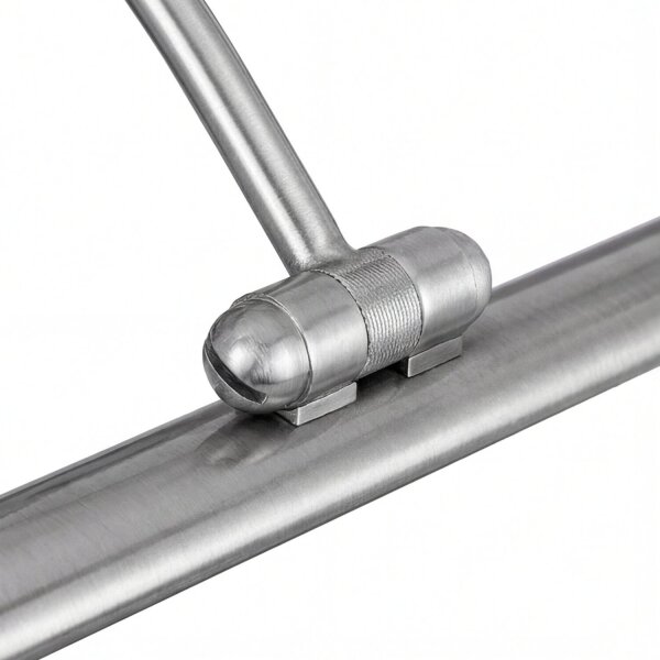Moderne LED Wandleuchte in Silber