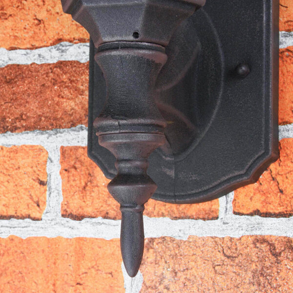 Klassische Außenwandlampe in antik braun