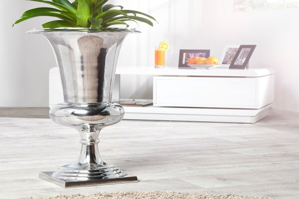 Vase Metall Ø 40 cm  H: 70 cm in groß Silber