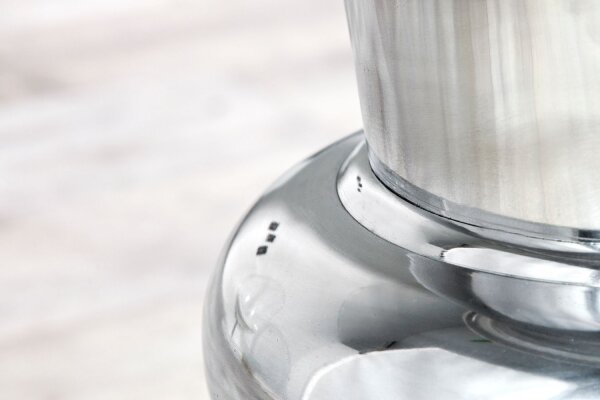 Vase Metall Ø 40 cm  H: 70 cm in groß Silber