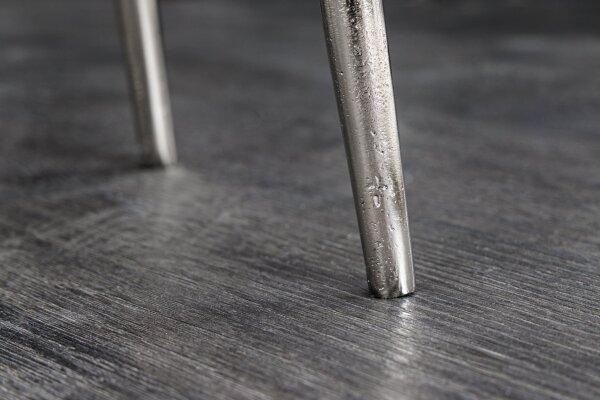 Couchtisch Metall in Silber 2er Set Dreibein Handarbeit