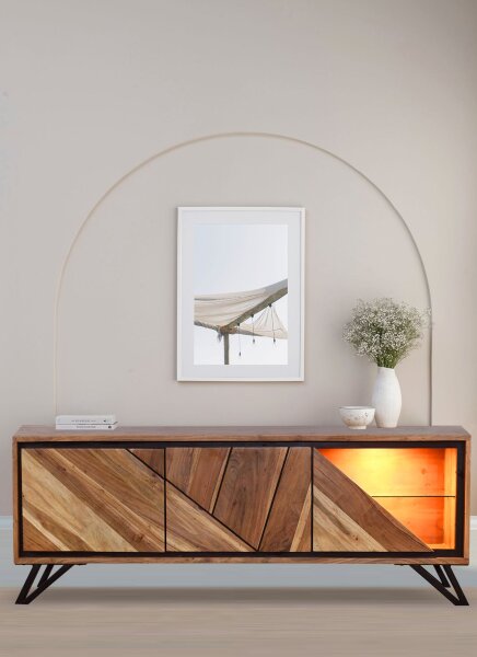 Modernes TV Lowboard mit Beleuchtung 150 cm Holz Glas Metall