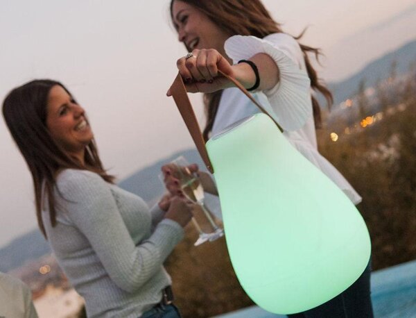 Außenleuchte mit Bluetooth Lautsprecher RGBW Akku tragbar