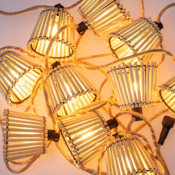 LED Solarlichterkette 5m lang IP44 2200 K Bambus Schirme