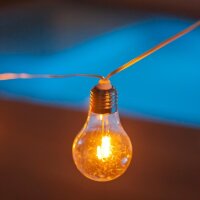 LED Solarlichterkette IP44 4,5 m lang 2700 K Transparent