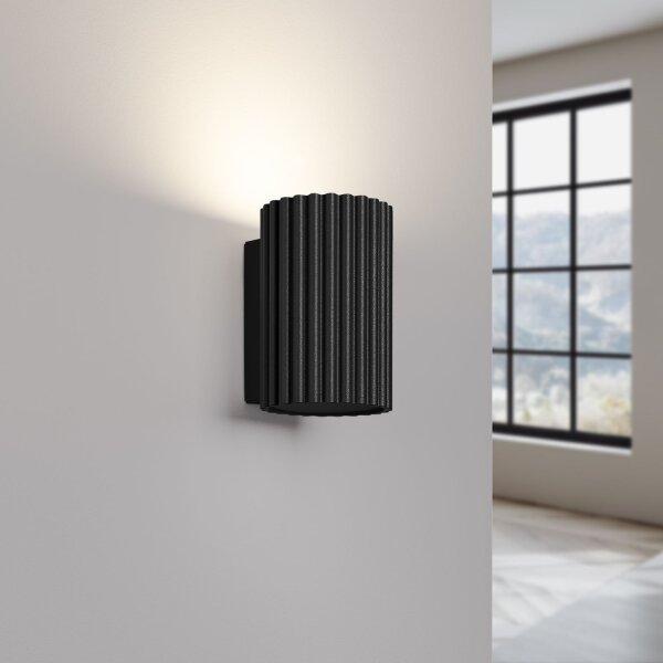 Schwarze Wandlampe klein 10 cm hoch GU10 aus Aluminium Modern