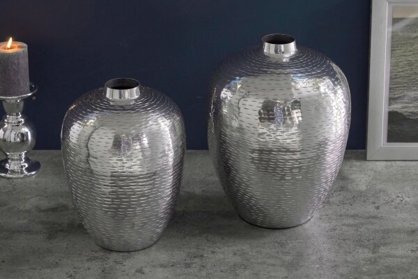 Dekovase 2er Set Hammerschlag Metall Unikat in Silber