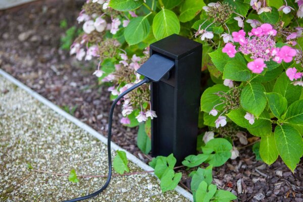 Steckdosensäule Schwarz 24 cm max 3500 W IP54 Aluminium