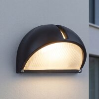 Zeitlose Garagenleuchte in schwarz