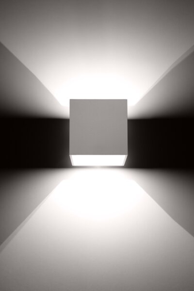 Quadratische Bauhaus Wandleuchte