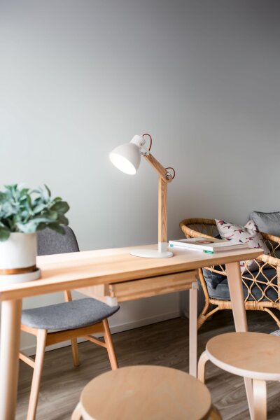 Tischleuchte Holz E27 Weiß 73 cm verstellbar dekorativ