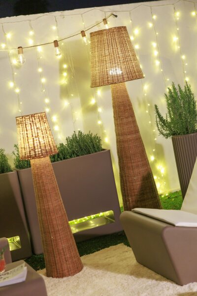 LED Akku Stehlampe dimmbar IP54 3000 K 109 cm Rattan