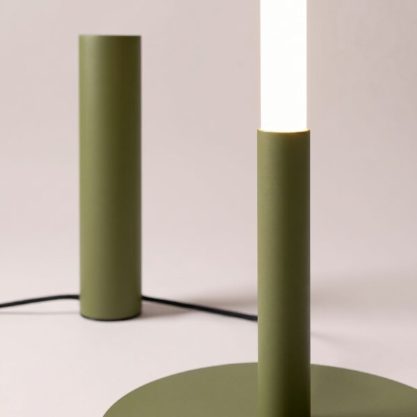 LED Stehlampe dimmbar Olivgrün 3000K H:150 cm Ø3,5 cm