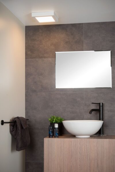 LED Deckenleuchte blendarm 3000K IP44 B:22 cm 1300 lm