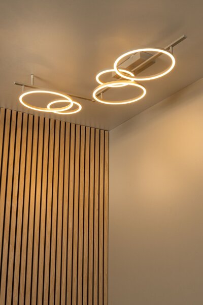LED Deckenleuchte schwenkbar Taupe 2700-4000K L:170 cm