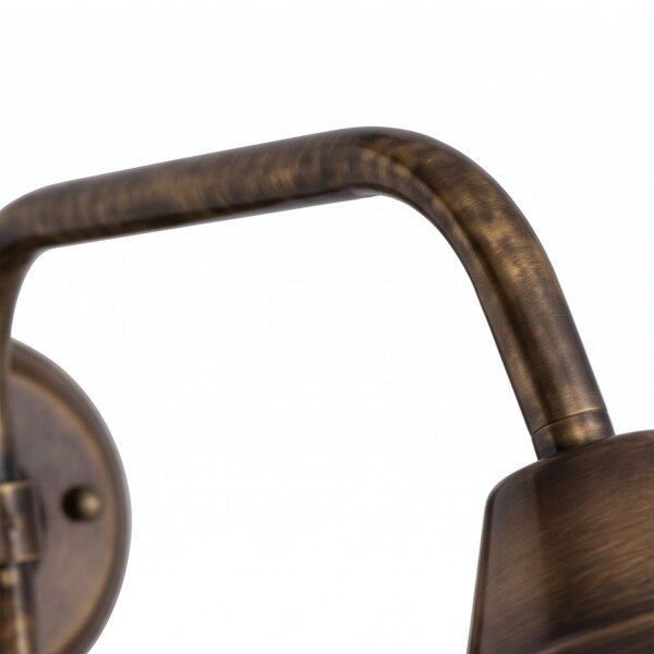 Designer Wandlampe aus Messing groß ANGELOS Treppe