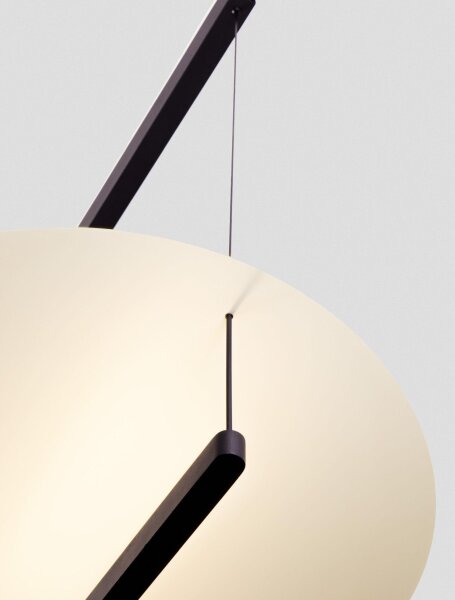 LED Hängelampe Design Schwarz Weiß 80 cm breit dimmbar