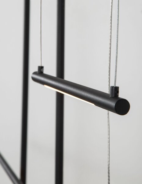 LED Pendelleuchte 110 cm lang Schwarz höhenverstellbar