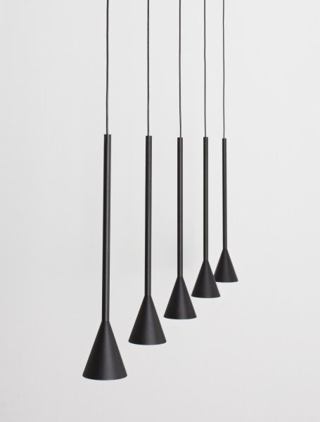 LED Pendelleuchte Schwarz 110 cm lang dimmbar Minimalistisch