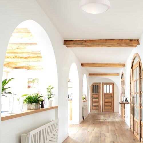 Deckenlampe rund Ø 27 cm Holz Glas blendarm Weiß