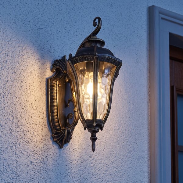 Rustikale Wandlaterne außen IP44 Schwarz Gold antik